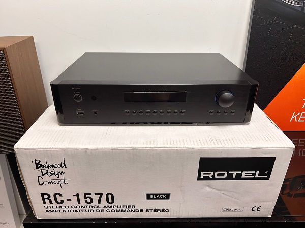 Trade In Rotel RC-1570 Stereo Preamplifier